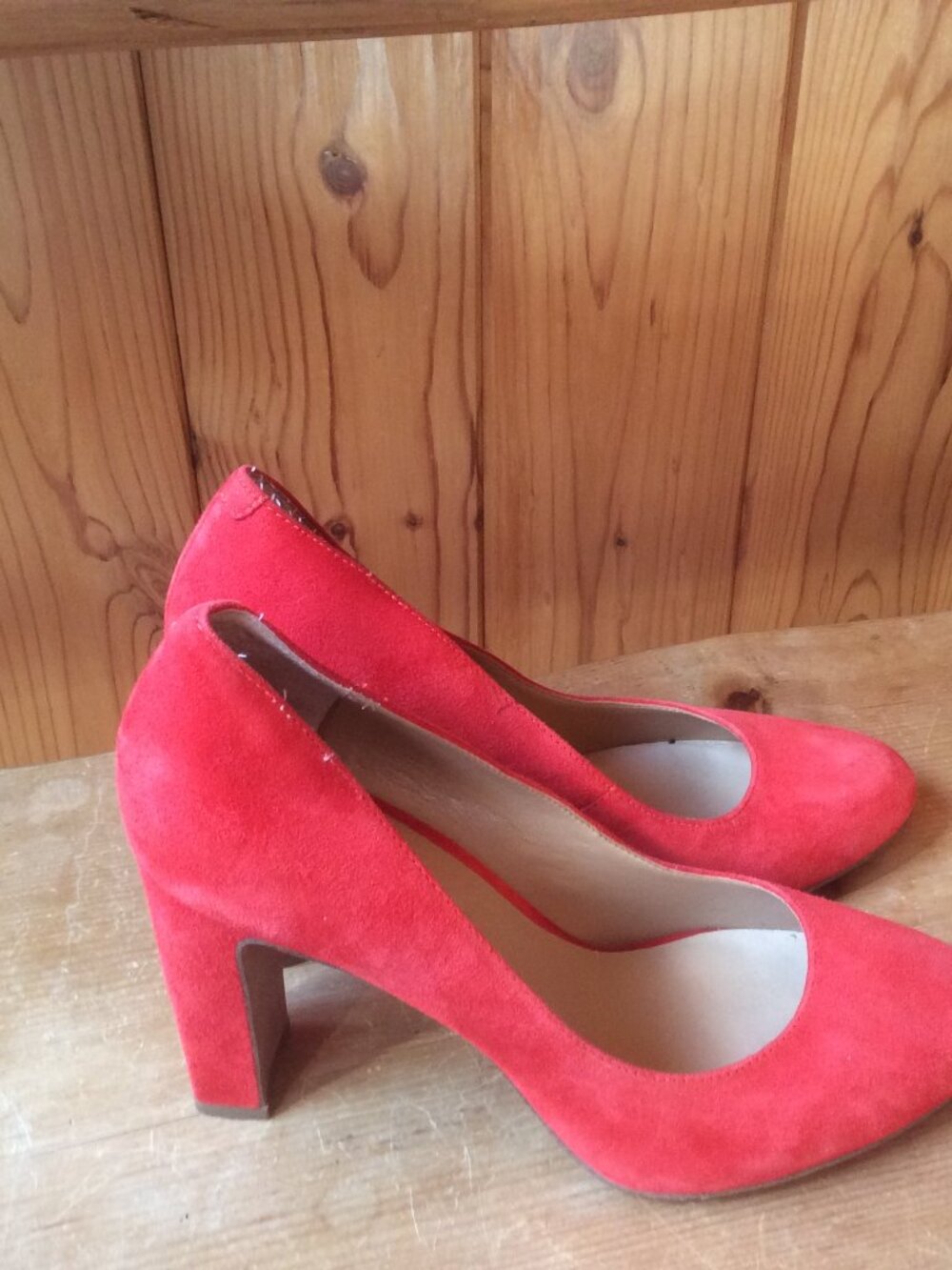 Banana Republic Hot Red Orange Classic Canta Colorful Chunky Heel Pumps Size 7